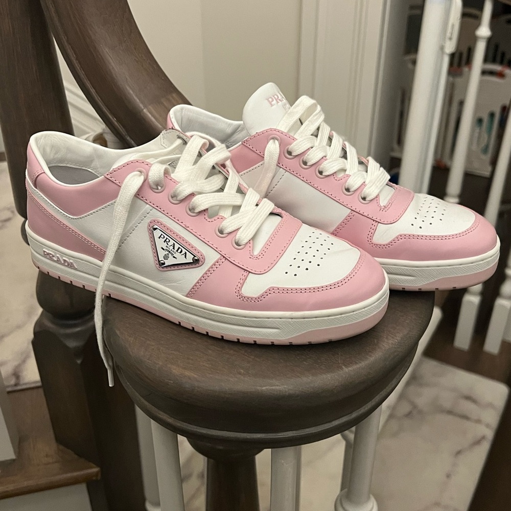 Prada white and pink. Worn twice. Fits a 9/9.5 foot